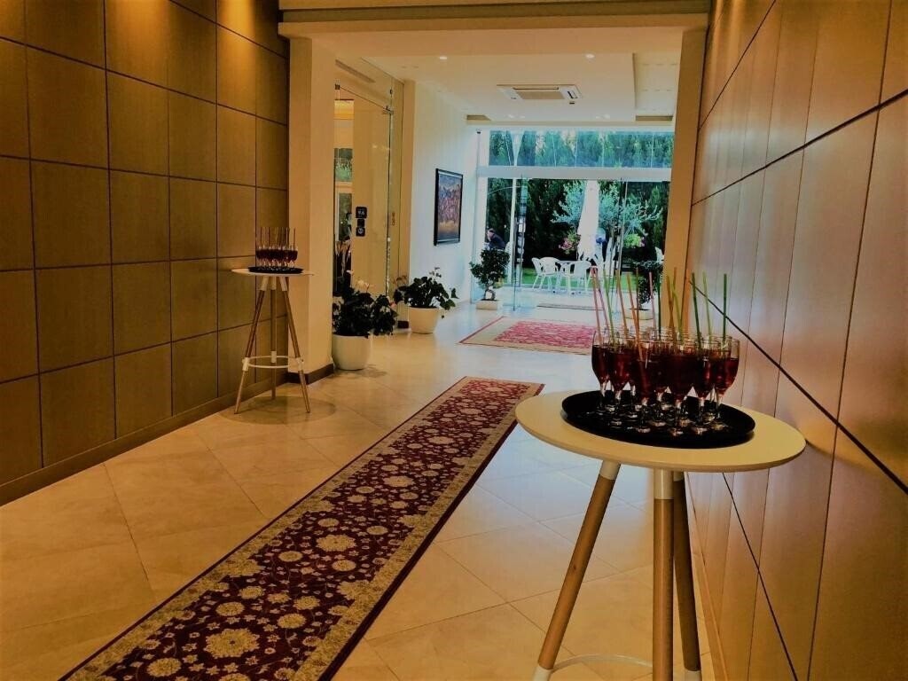 Панорама Grand White City Hotel 4*