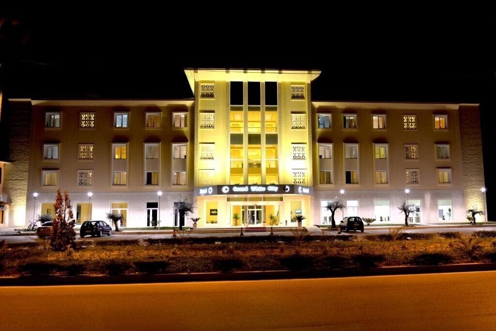 Фотография Grand White City Hotel 4*