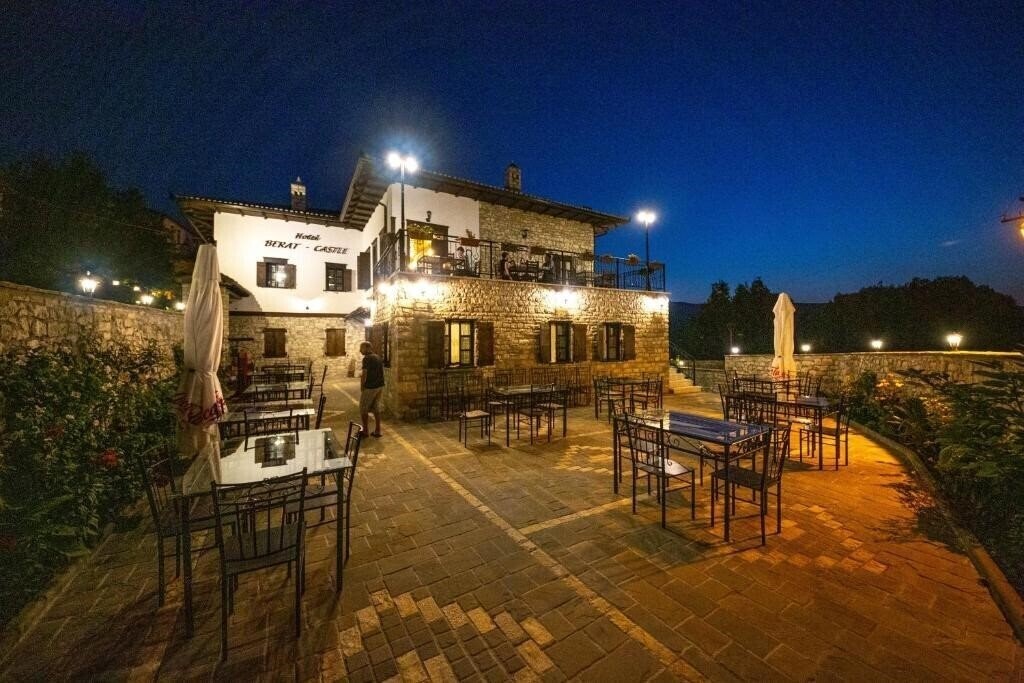 Отель Berat Castle Hotel (ex. Hotel Berat Castle, Berati Castle Hotel) 4*