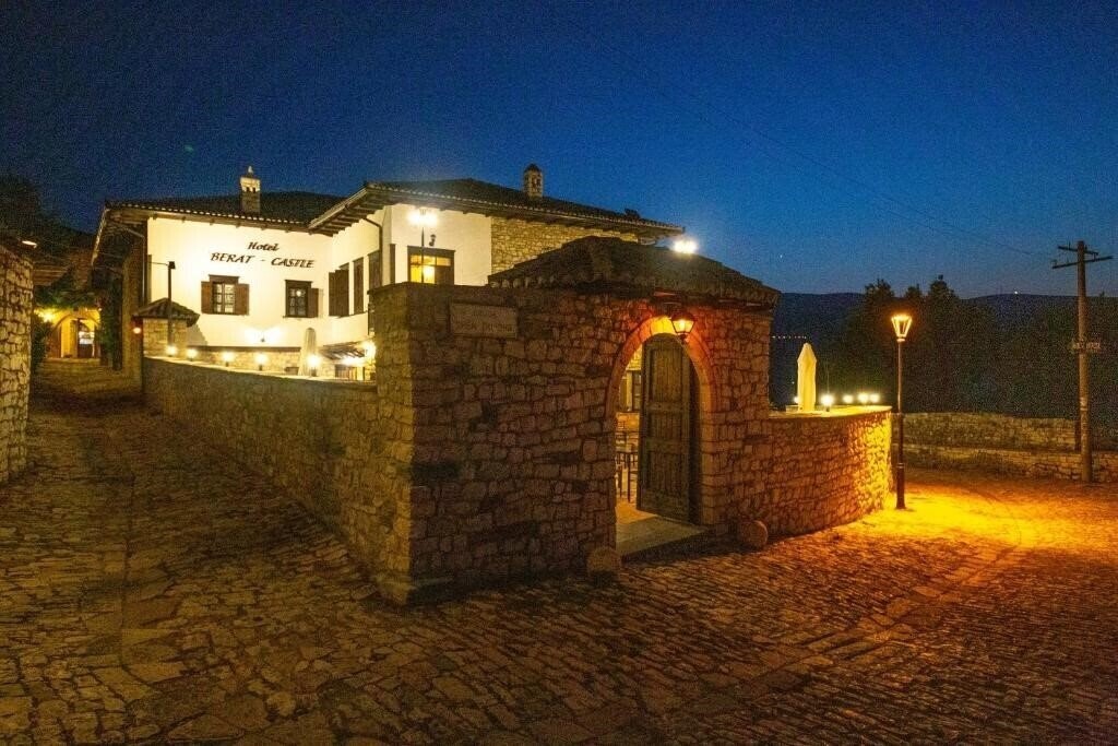 Изображение Berat Castle Hotel (ex. Hotel Berat Castle, Berati Castle Hotel) 4*