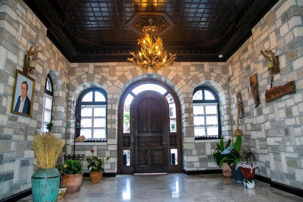 Изображение Hotel Onufri Berat (ex. Onufri Hotel & Restaurant, Hotel Onufri) 4*