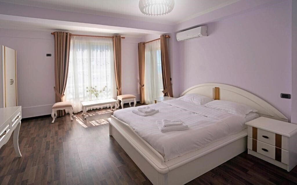 Панорама Majestic 4*