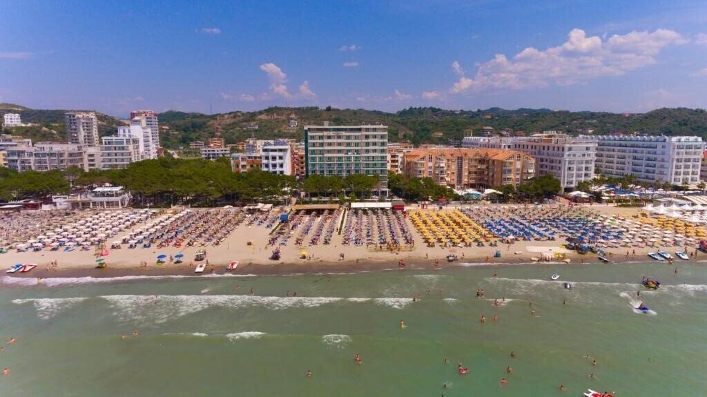 Отель Albanian Star Hotel 4*