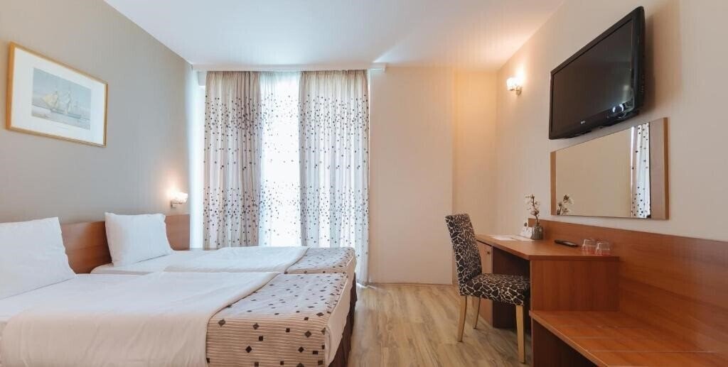 Территория Albanian Star Hotel 4*