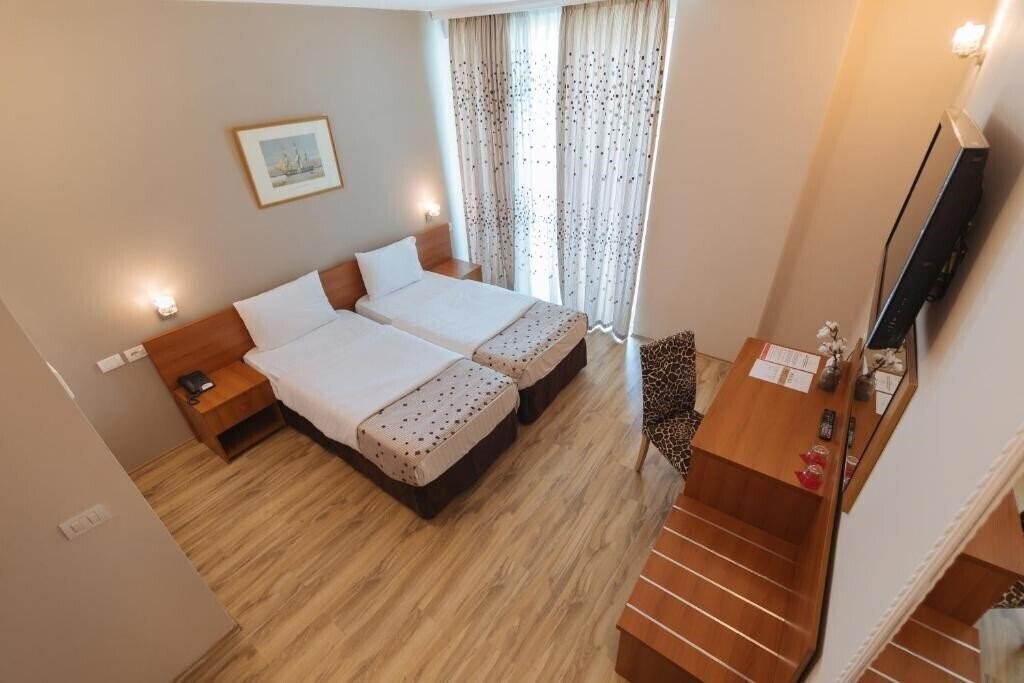 Апартаменты Albanian Star Hotel 4*