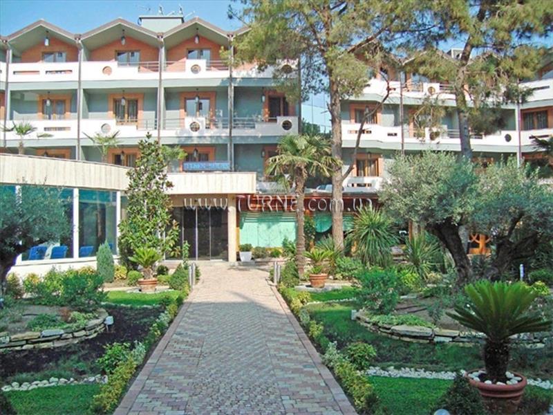 Фото California 4*