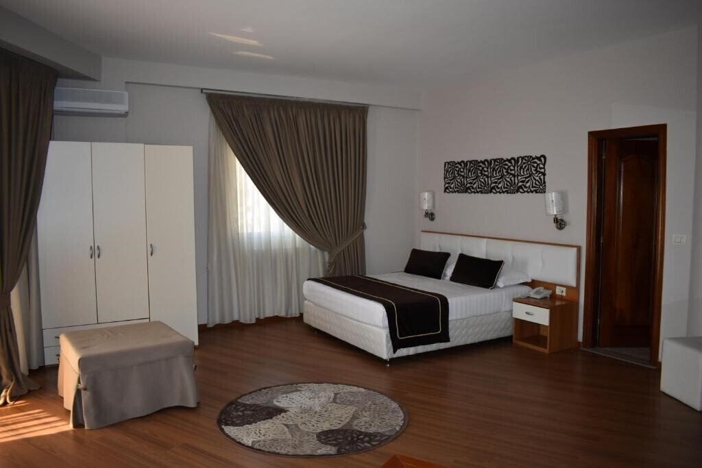 Вид Hotel Arvi 4*