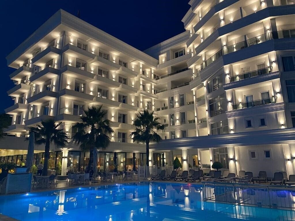 Отель Klajdi Hotel 5*