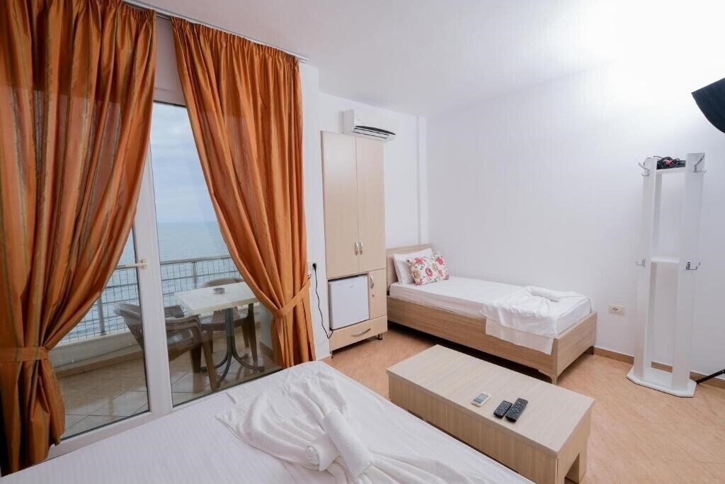 Панорама Hotel Sunshine 3*