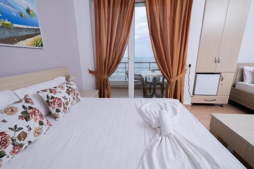 Апартаменты Hotel Sunshine 3*