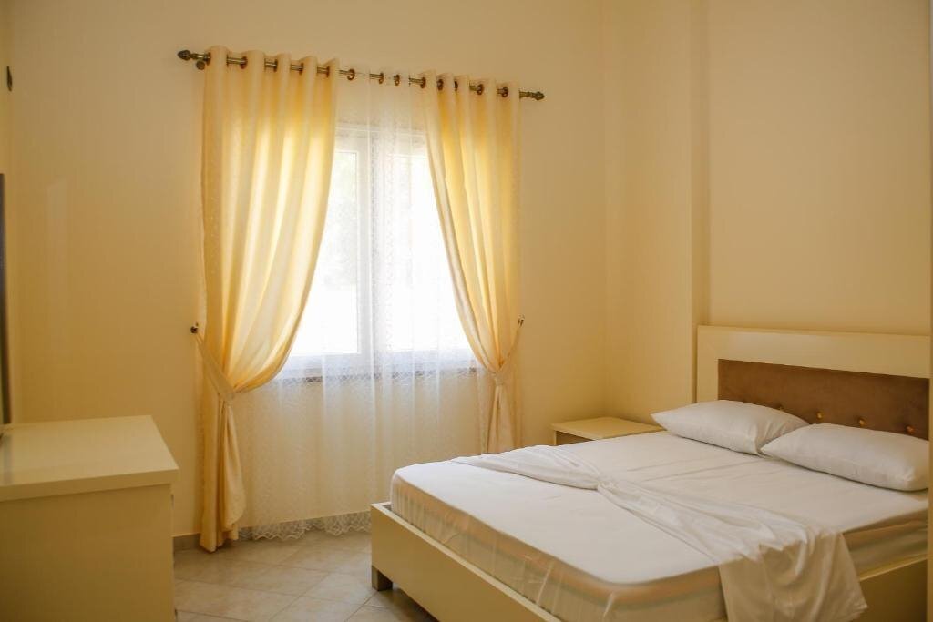 Вид Aler Luxury Apartments Durres 4*