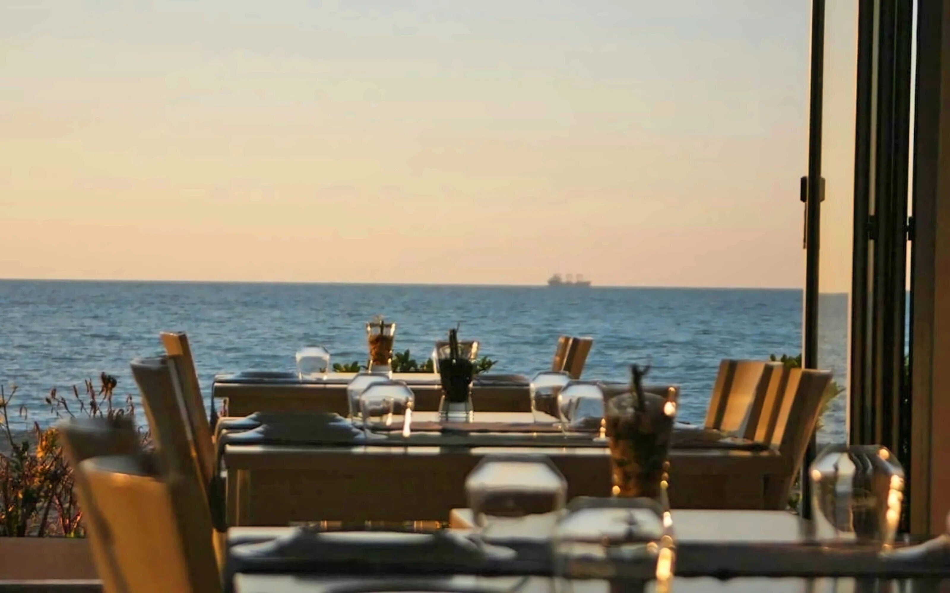 Вид Aler Hotel Durres 3*