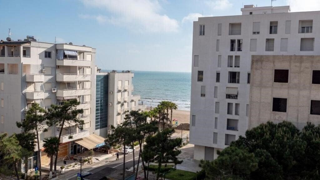 Фотографія Grand Hotel Durres (ex. Grand) 3*