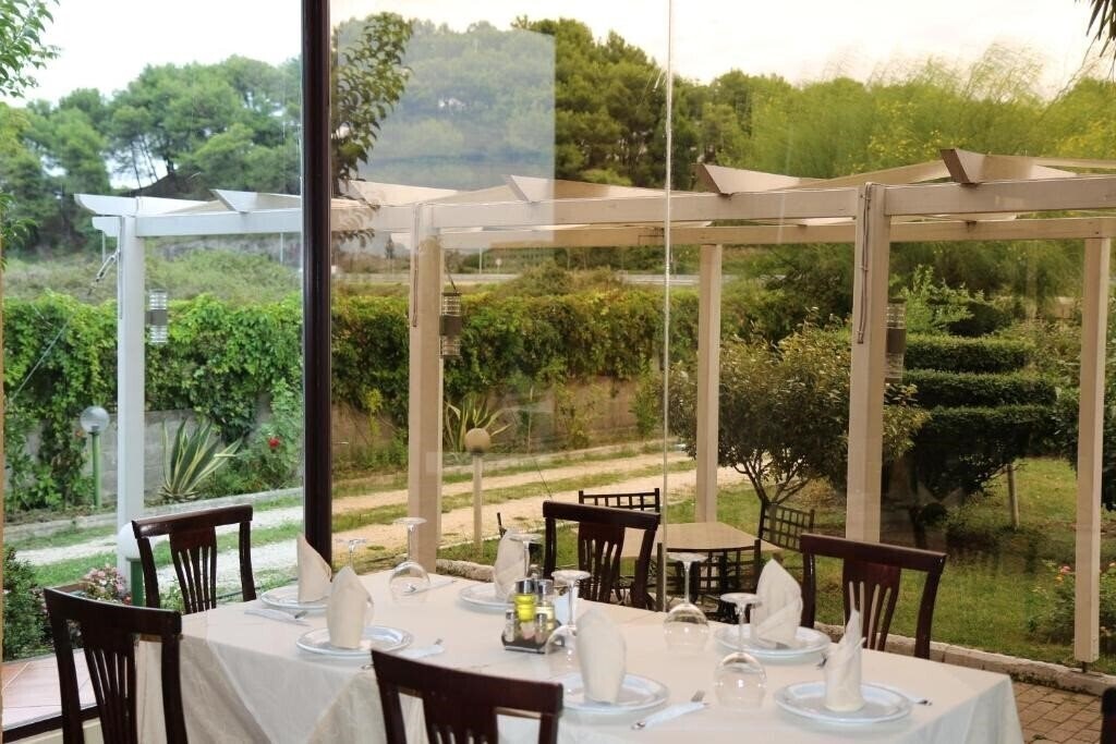 Апартаменти President Hotel 3*