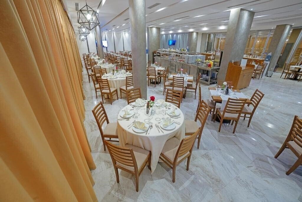 Панорама Horizont Hotel 4*
