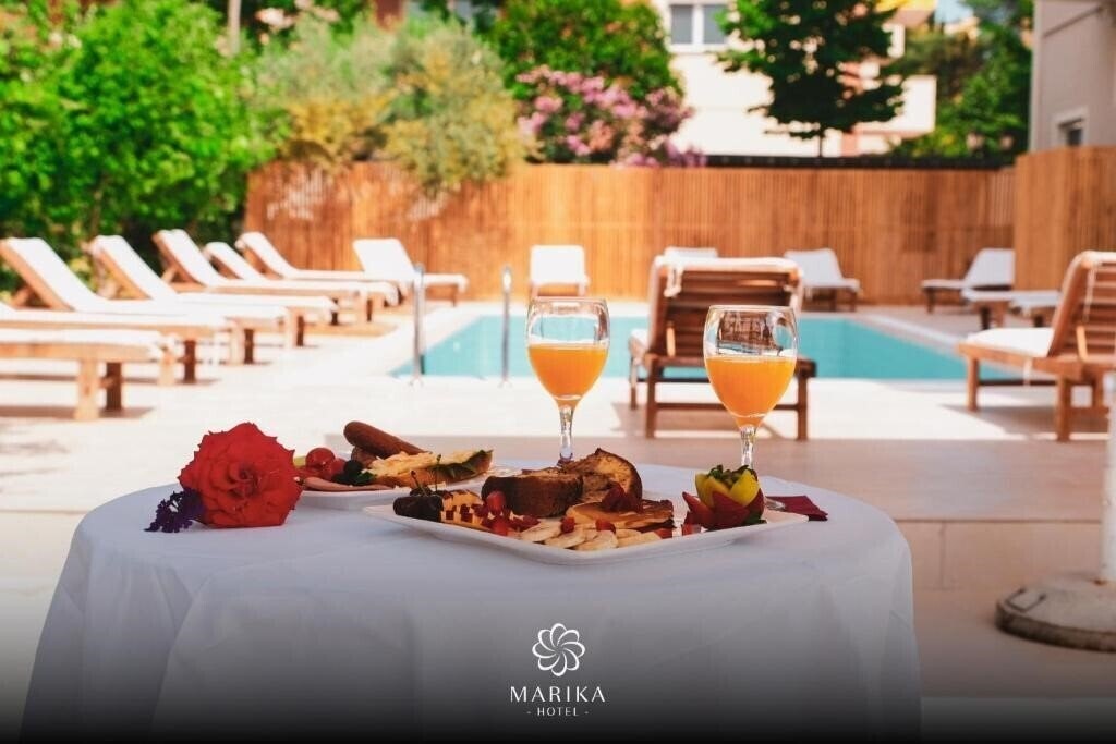 Отель Marika 3*