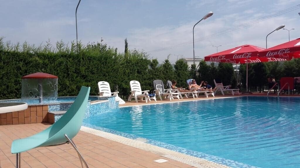 Изображение Hotel Blue Sky Golem 3*