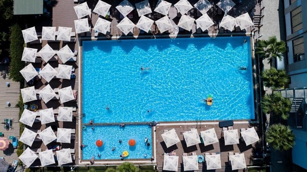 Апартаменты Hotel Grint 4*