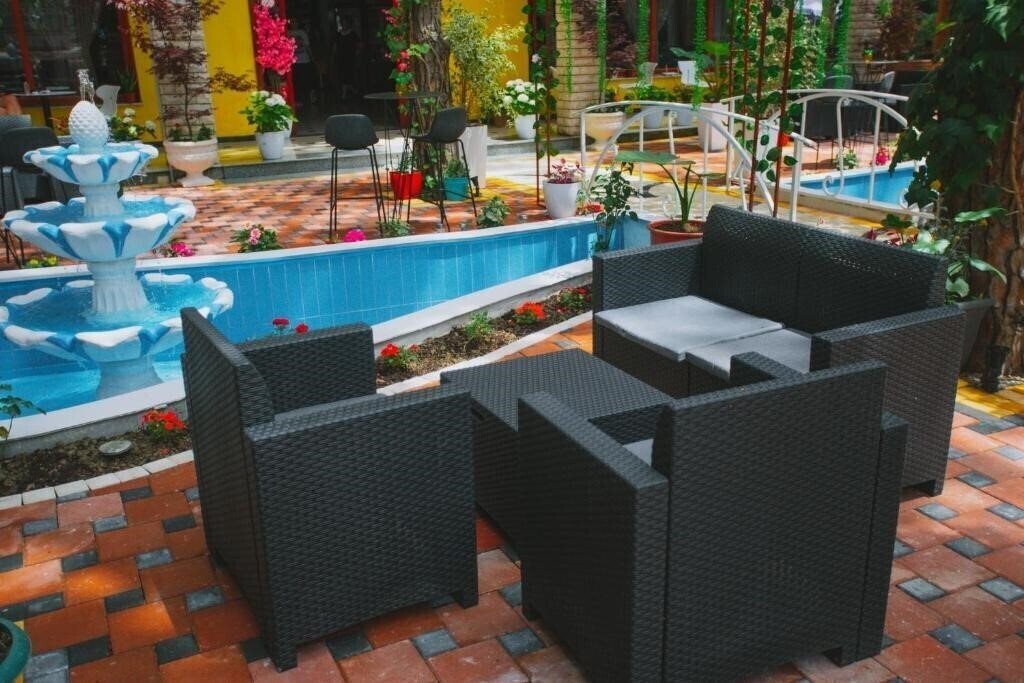 Панорама Mali i Robit Hotel & Camping 3*