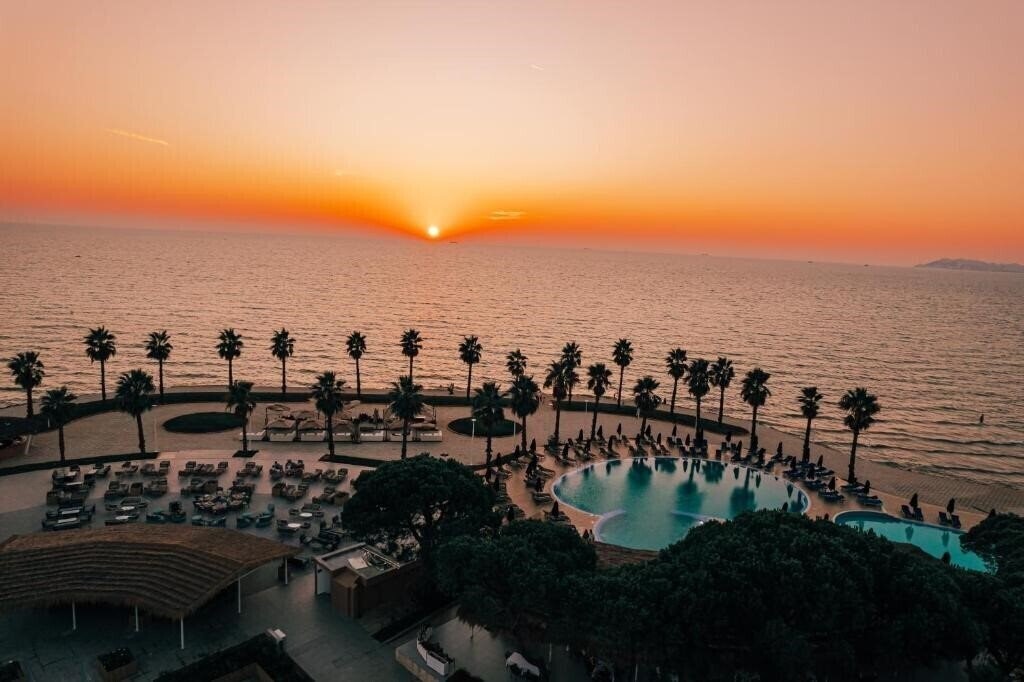 Территория Prestige Resort (ex. Prestige Hotel) 5*