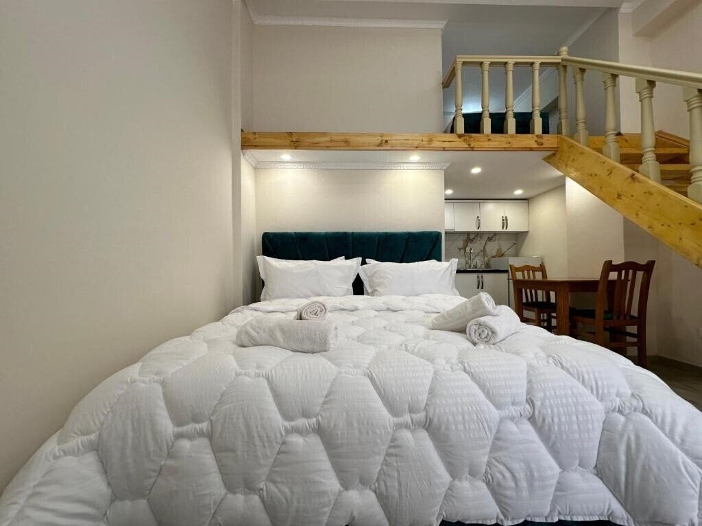 Панорама Troy Apt апартаменты