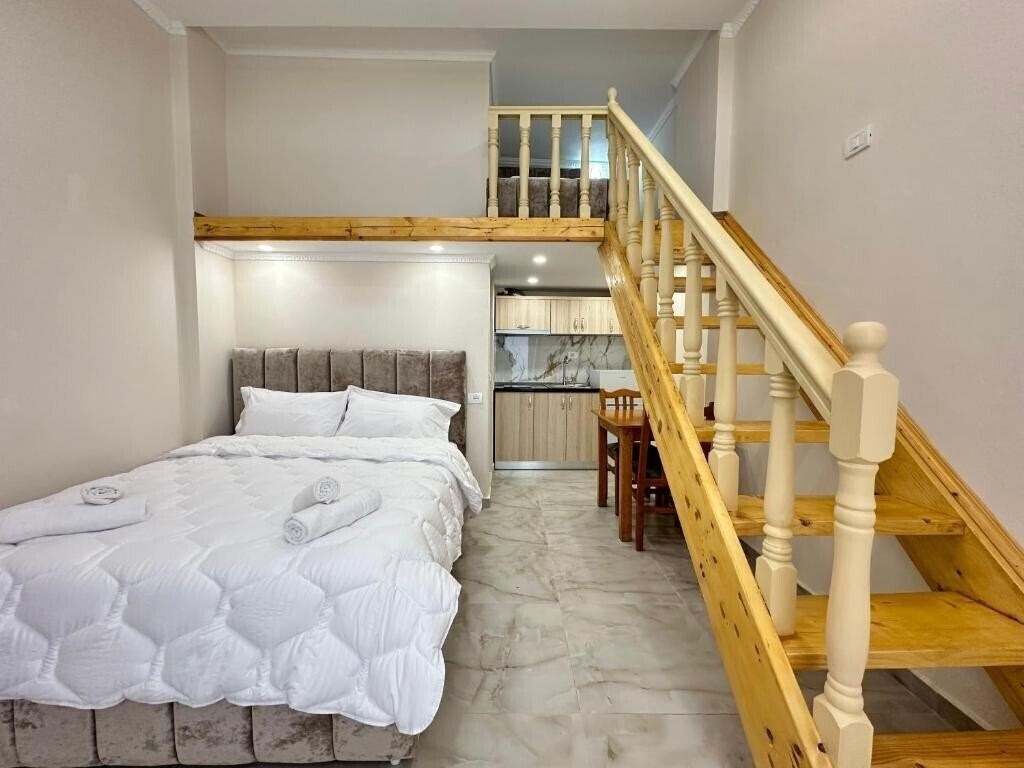 Отель Troy Apt апартаменты