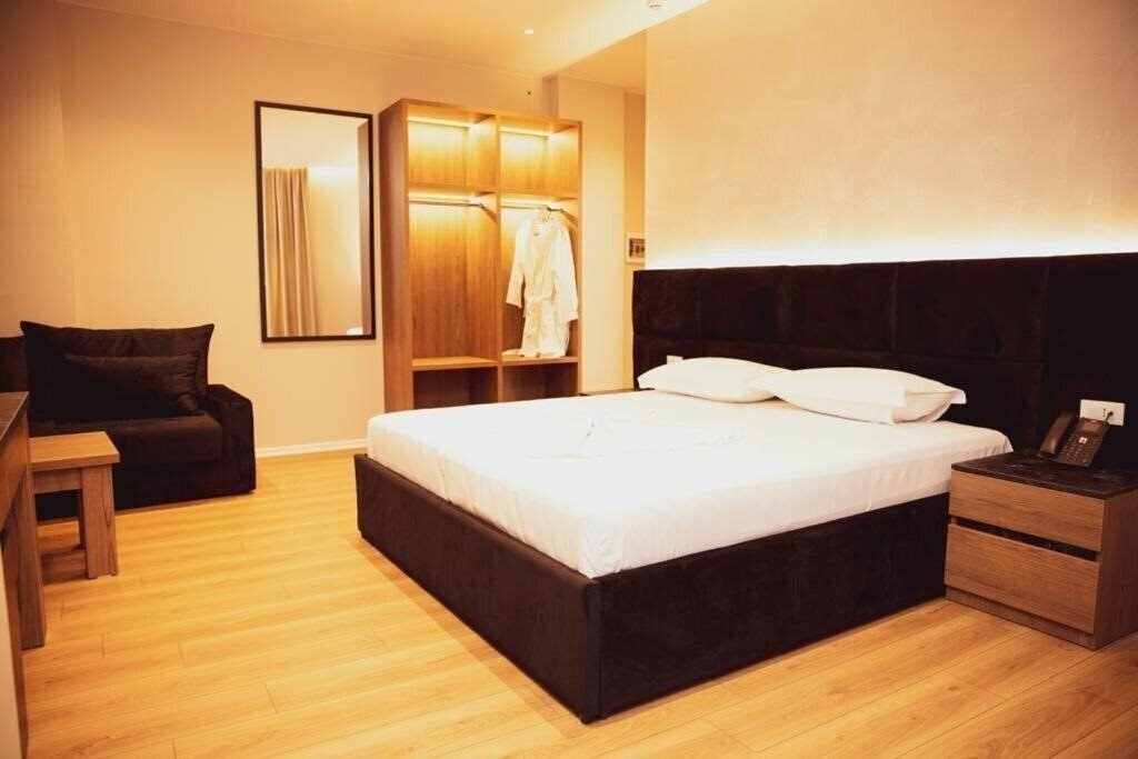 Апартаменты Hotel Continental 3*