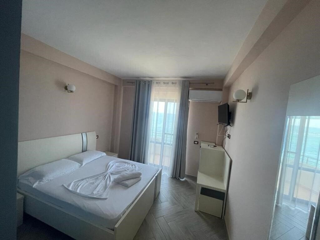 Апартаменты Hotel Ferrara 3*
