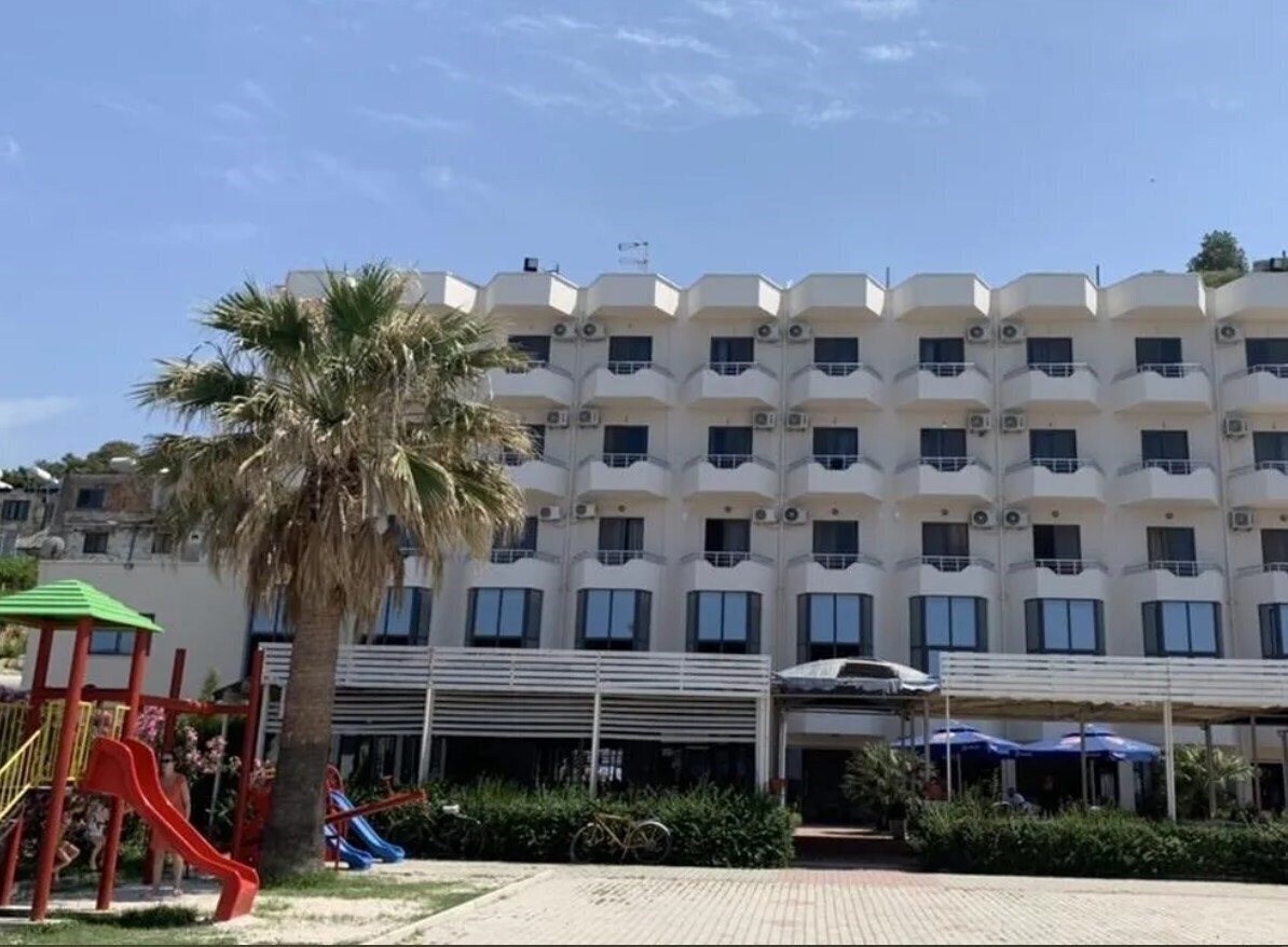 Фото Hotel Ferrara 3*