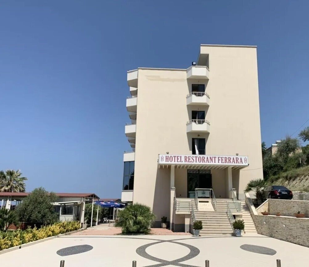 Фотография Hotel Ferrara 3*