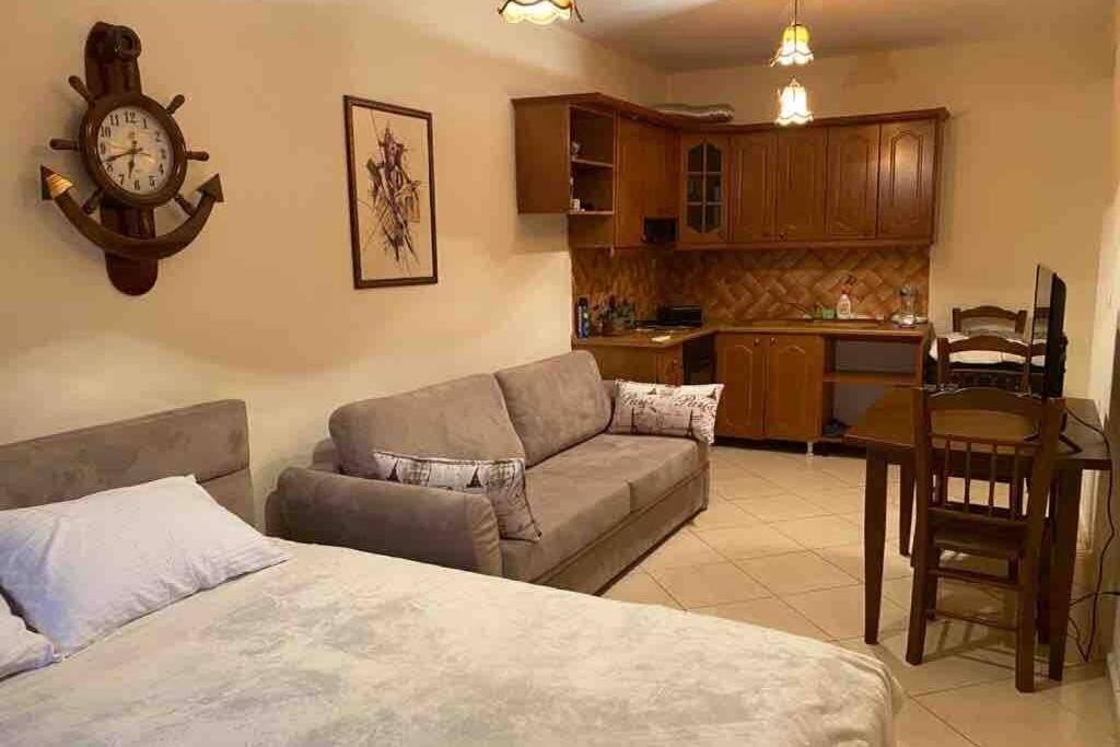 Фотографія Shkembi Kavajes Apartments апартаменты