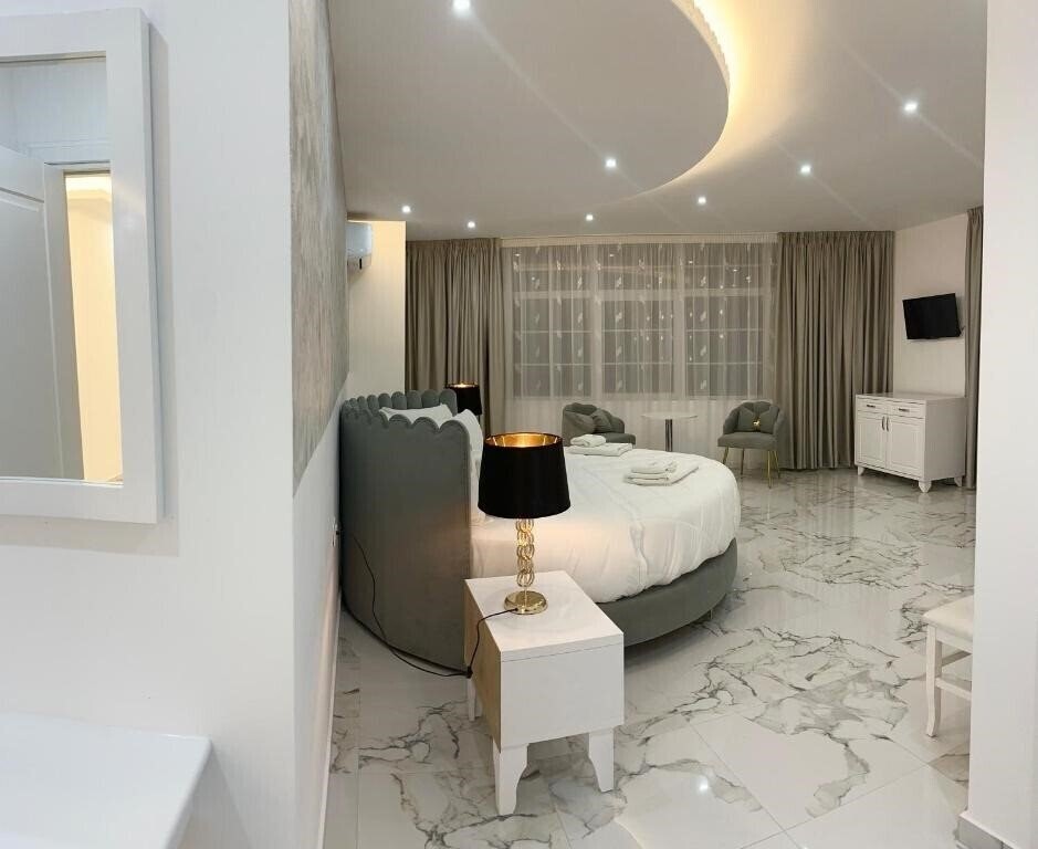 Панорама Ujvara 4 4*