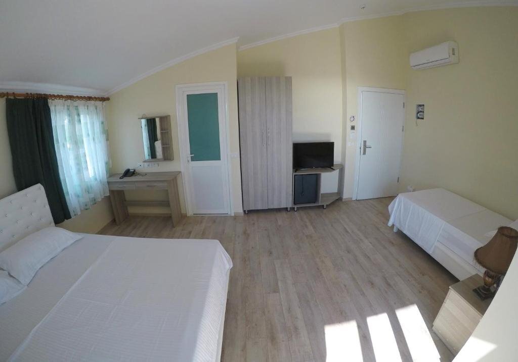 Вид Korabi Hotel 3*