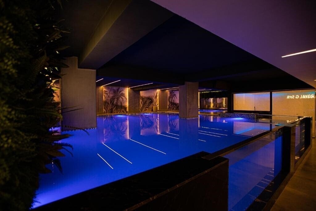 Панорама Royal G Hotel & SPA 5*