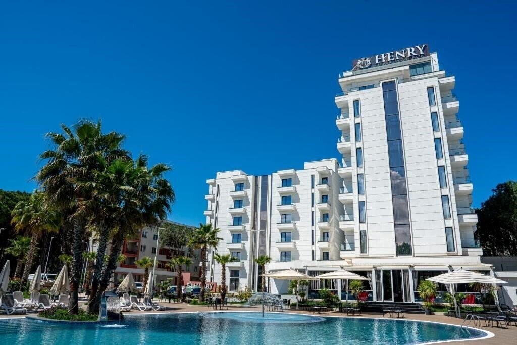 Вид Henry Resort & Spa 5*