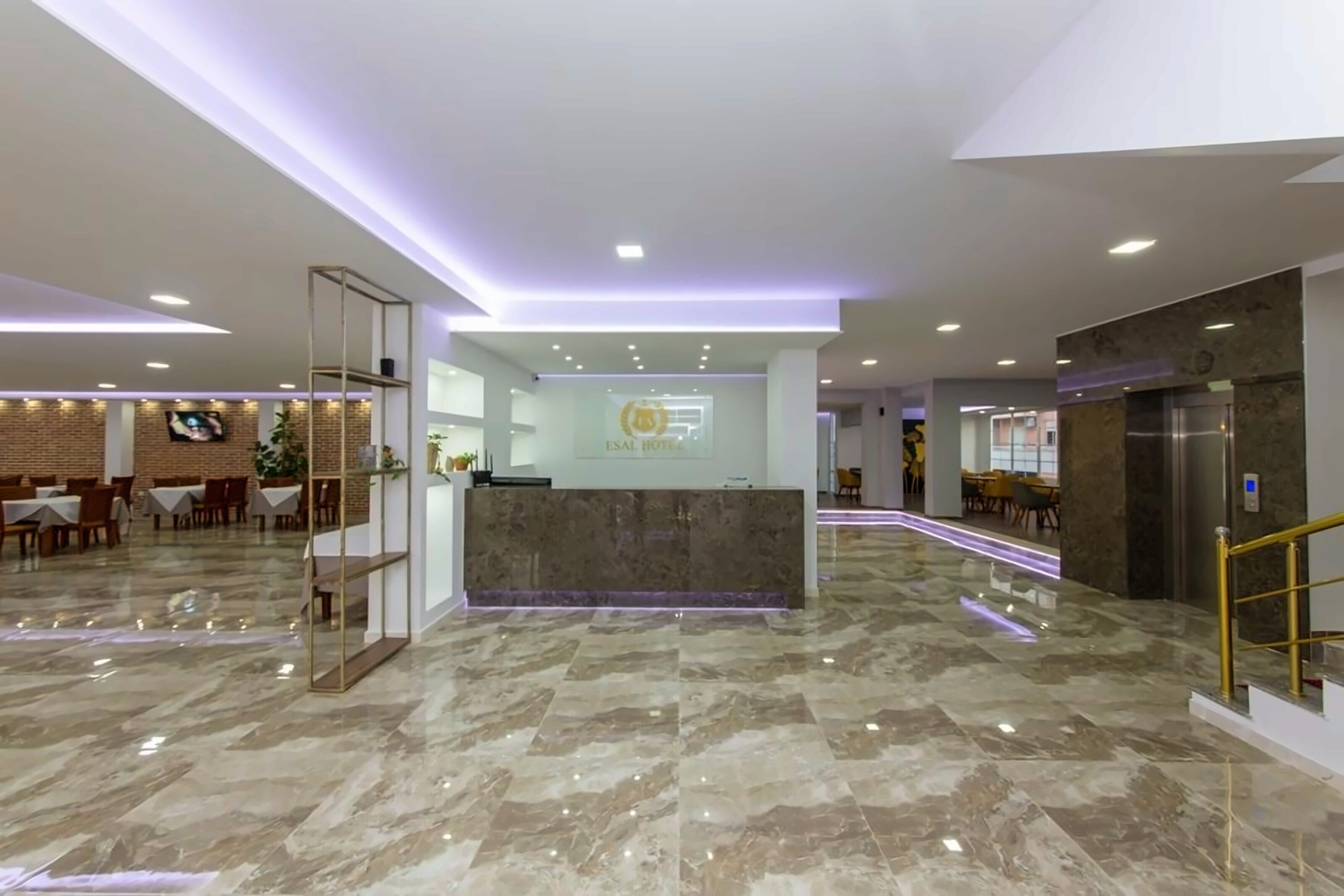 Панорама Esal 4*