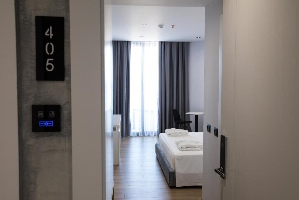 Панорама Mirage 4*