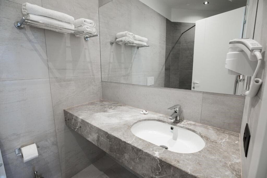 Апартаменты Mirage 4*