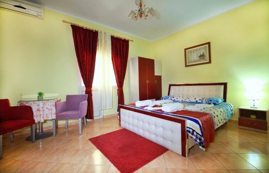 Панорама My Home Guest Hause апартаменты