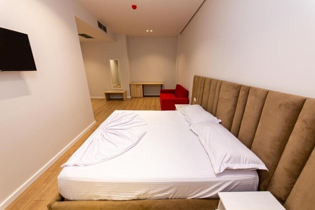 Территория Hotel Alion (ex. Alion, Riva Hotel) 4*