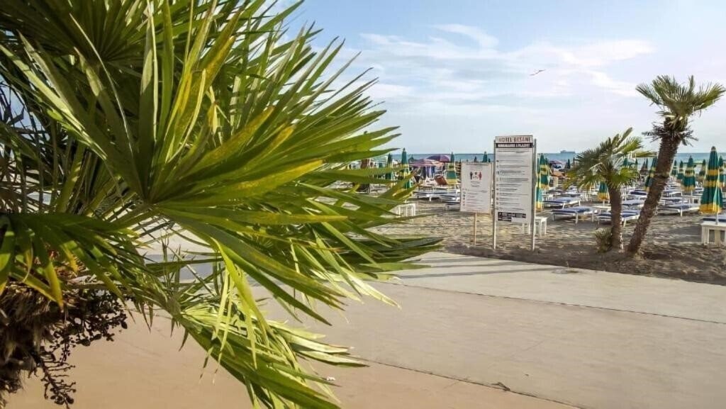 Территория Hotel Besani 3*