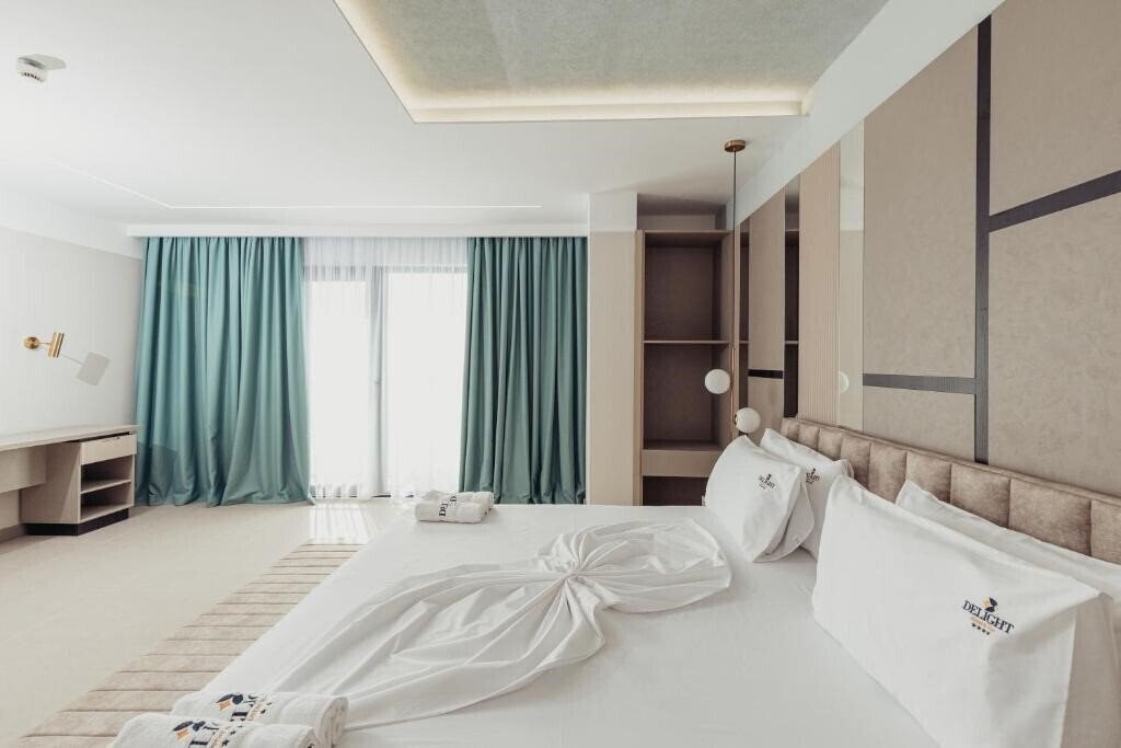 Панорама Delight Hotel & SPA 4*