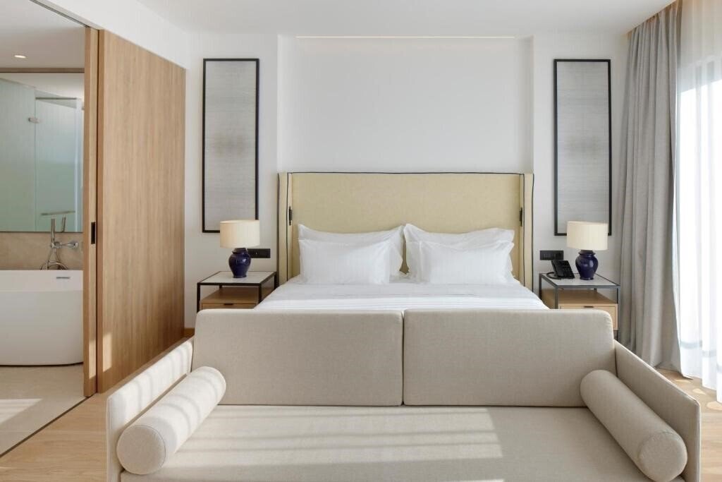 Панорама Melia Durres 5*