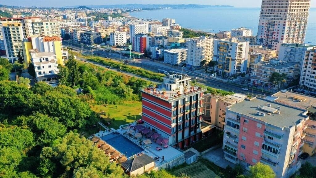 Панорама Olivia'S Hill Resort 4*