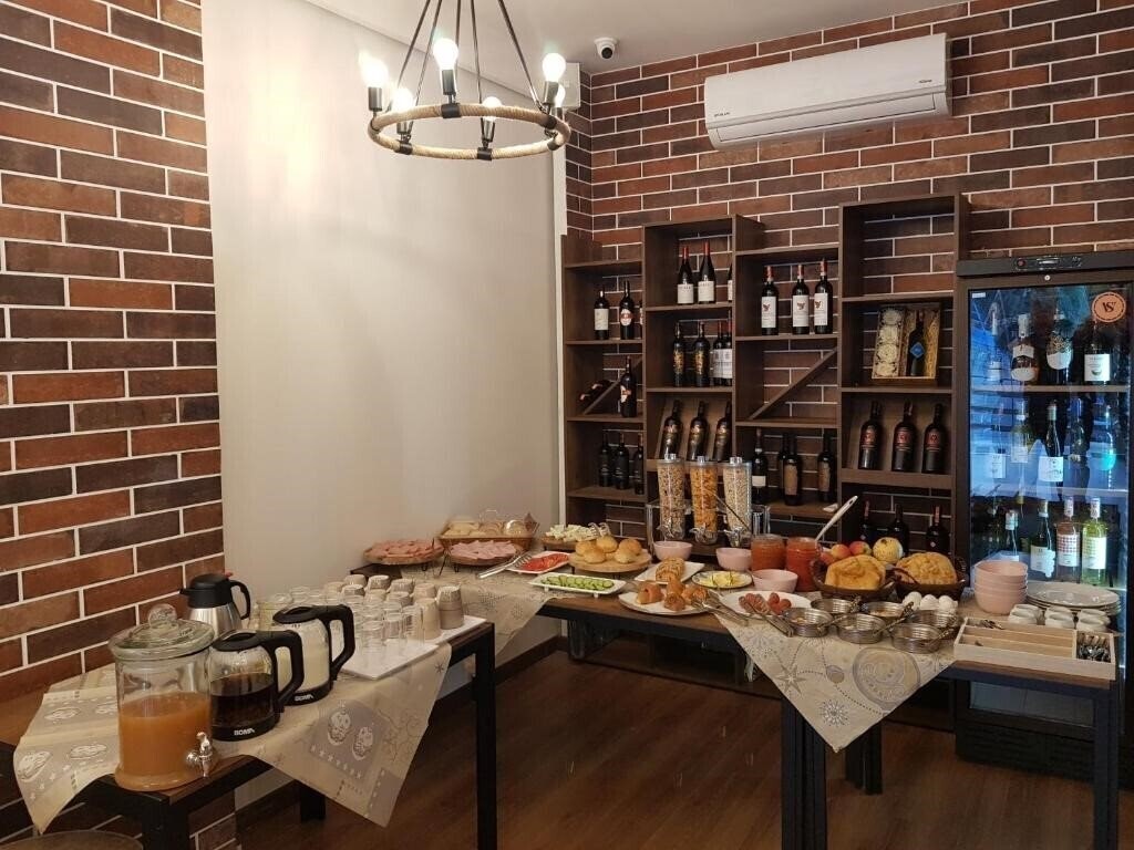 Зображення Peaky Hotel (ex. Ergis Hotel, Ergi's Hotel) 4*