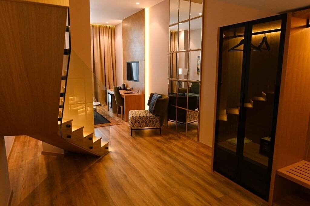 Фото White Hill 4*