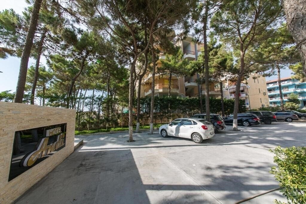 Изображение Andi 3*