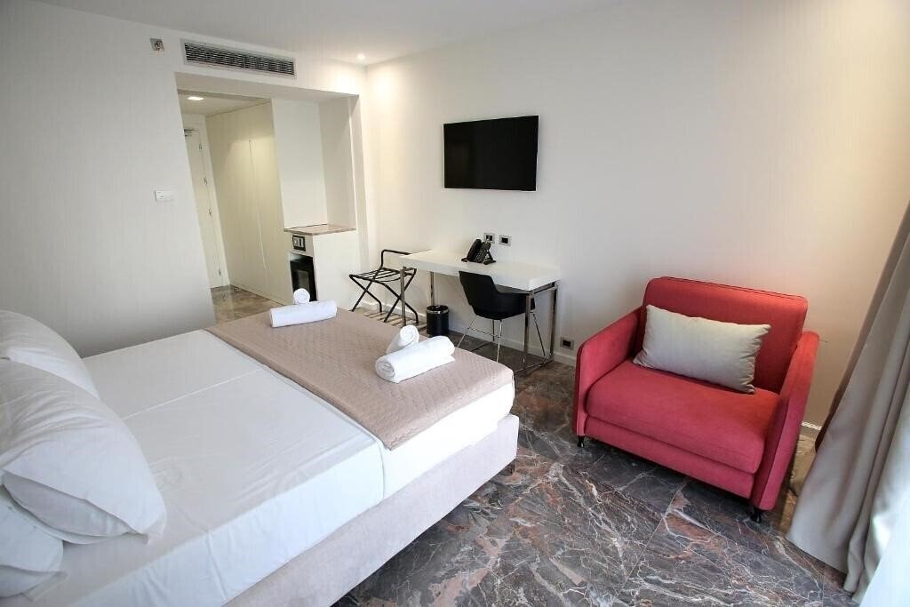 Панорама Durres Bay 4*