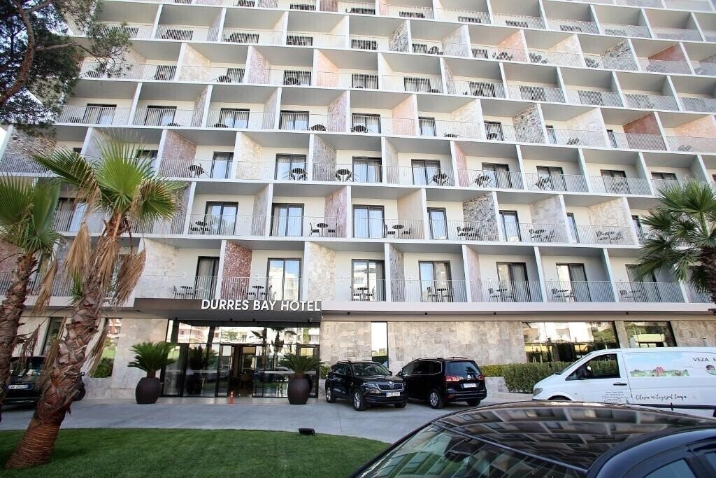 Отель Durres Bay 4*
