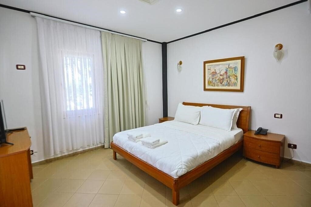 Апартаменты Kastrati Hotel 3*